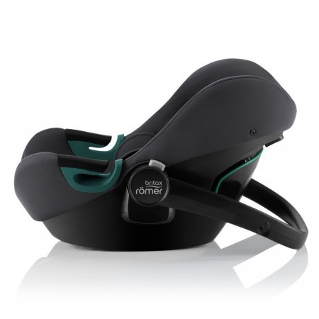 Детская автолюлька Britax Roemer Baby-Safe 3 i-Size