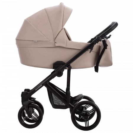 Детская коляска Bebetto Magnum Light Pro 2 в 1